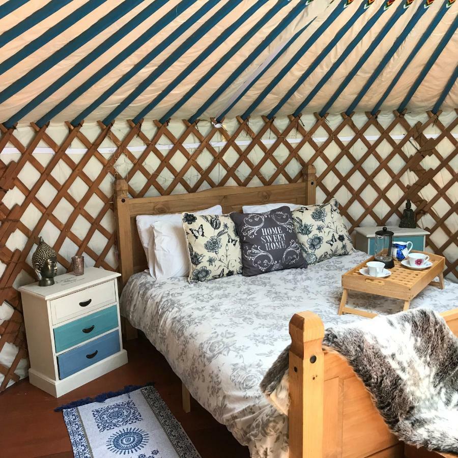 Hotel French Fields Luxury Glamping Le-Vieux-Cerier Exterior foto