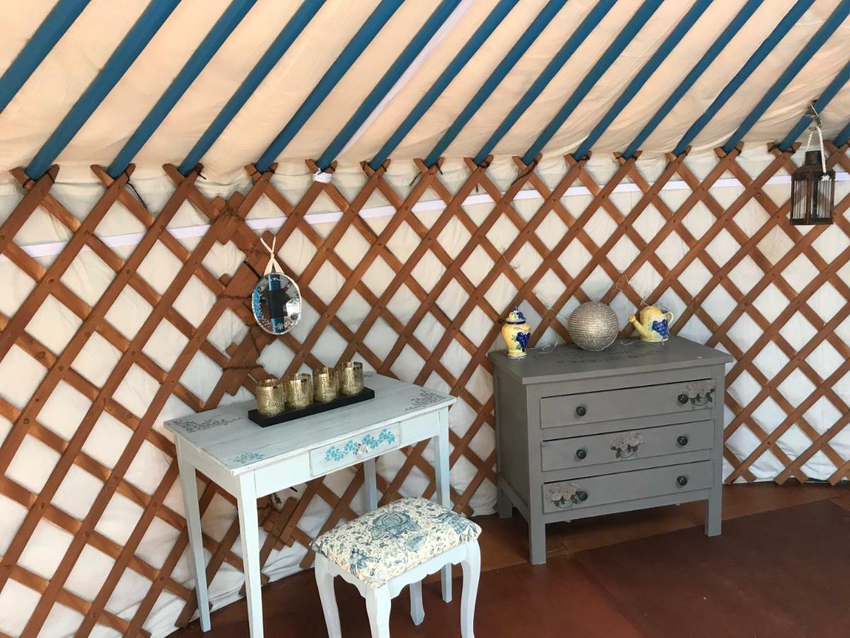 Hotel French Fields Luxury Glamping Le-Vieux-Cerier Exterior foto