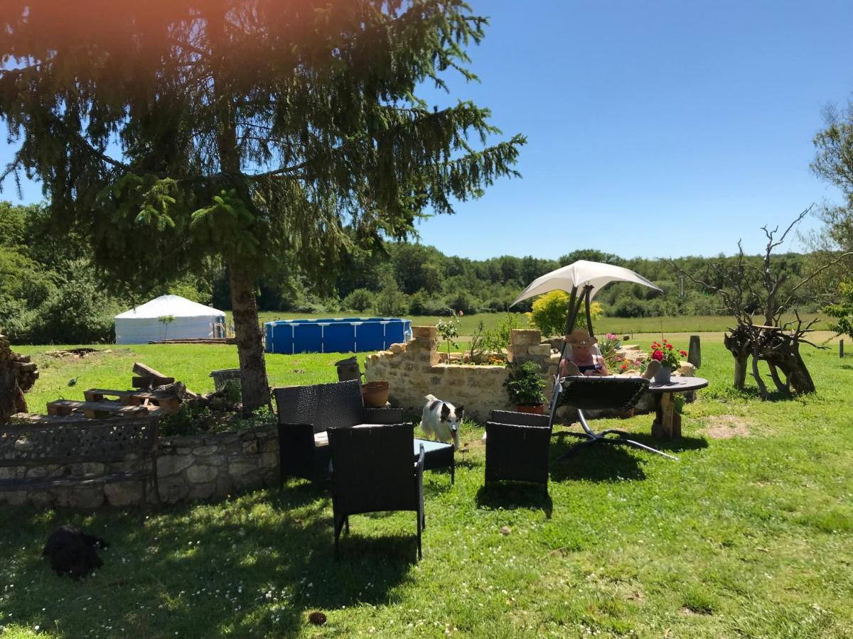 Hotel French Fields Luxury Glamping Le-Vieux-Cerier Exterior foto